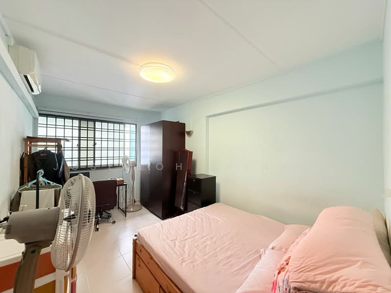 352 Choa Chu Kang Central, 352 Choa Chu Kang Central, 3 Bedrooms, 1,119 sqft, HDB Flat For Sale, by Jose Loh Zhenhao, 500131488 - Bedroom - PropertyGuru.com.sg