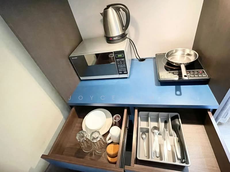 Prime, fully-furnished studio/apartment minutes from Orchard MRT, , Room Rental, 200 sqft, Apartment For Rent, by Joyce Sim, 500131498 - Kitchen - PropertyGuru.com.sg