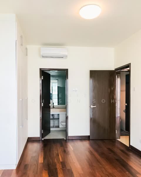 Watermark Robertson Quay, 1 Rodyk Street, 2 Bedrooms, 915 sqft, Apartment For Sale, by Regis Johnson Soh, 500131509 - Interior - PropertyGuru.com.sg