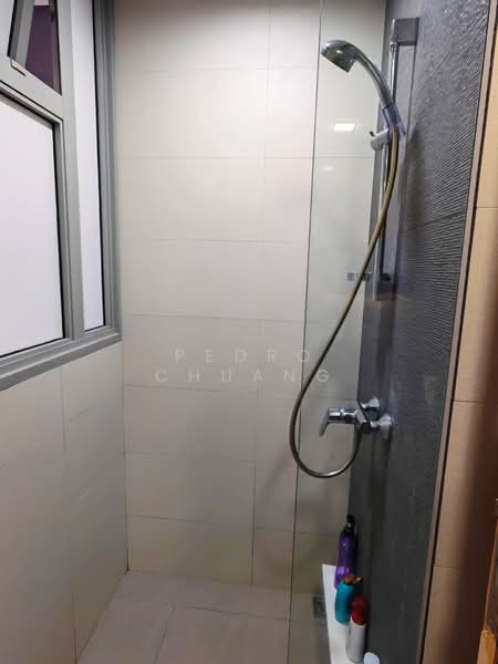 FLO Residence, Punggol Field Walk, Room Rental, 100 sqft, Condominium For Rent, by Pedro Chuang, 500131510 - Bathroom - PropertyGuru.com.sg