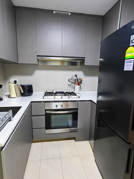 FLO Residence, Punggol Field Walk, Room Rental, 100 sqft, Condominium For Rent, by Pedro Chuang, 500131510 - Kitchen - PropertyGuru.com.sg