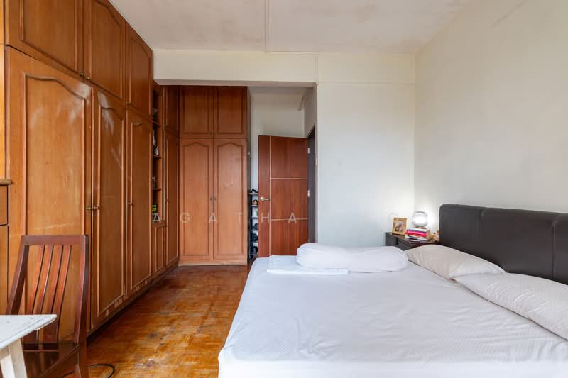Jalan Selanting / Jalan Tekukor, , 6 Bedrooms, 3,200 sqft, Semi-Detached House For Sale, by Agatha Neo, 500131513 - Bedroom - PropertyGuru.com.sg