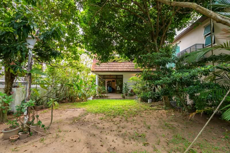 Jalan Selanting / Jalan Tekukor, , 6 Bedrooms, 3,200 sqft, Semi-Detached House For Sale, by Agatha Neo, 500131513 - Exterior - PropertyGuru.com.sg