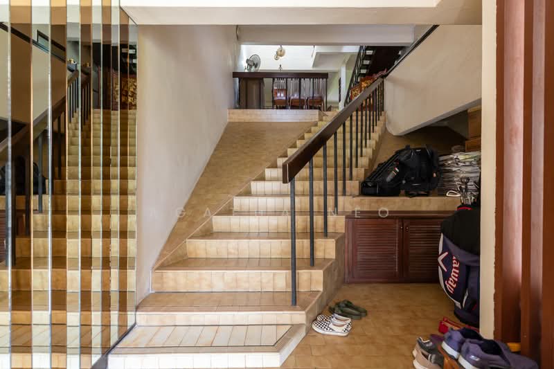 Jalan Selanting / Jalan Tekukor, , 6 Bedrooms, 3,200 sqft, Semi-Detached House For Sale, by Agatha Neo, 500131513 - Entrance - PropertyGuru.com.sg