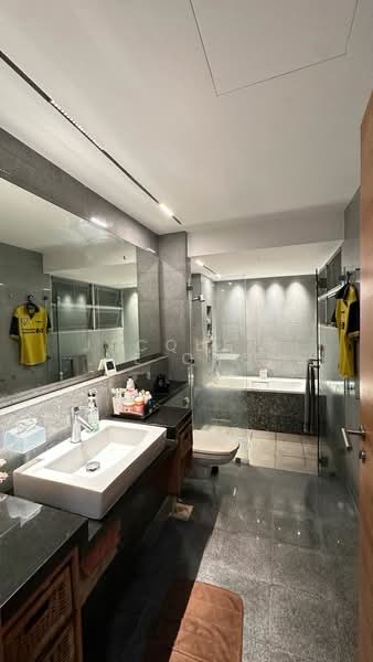 The Linear, 880 Upper Bukit Timah Road, 3 Bedrooms, 1,335 sqft, Apartment For Sale, by Jacqueline Ong, 500131523 - Bathroom - PropertyGuru.com.sg