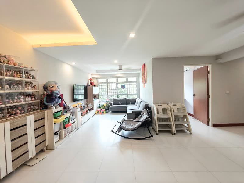 331B Anchorvale Street, 331B Anchorvale Street, 4 Bedrooms, 1,206 sqft, HDB Flat For Sale, by Heng Yi Zen, 500131524 - Living Room - PropertyGuru.com.sg