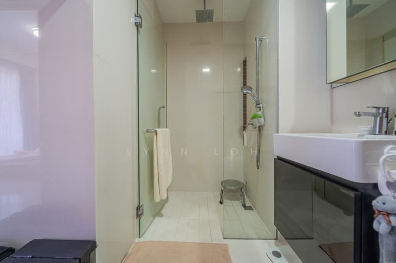Vivace, 19 Tong Watt Road, 1 Bedroom, 452 sqft, Apartment For Sale, by Lynn Loh, 500131529 - Bathroom - PropertyGuru.com.sg