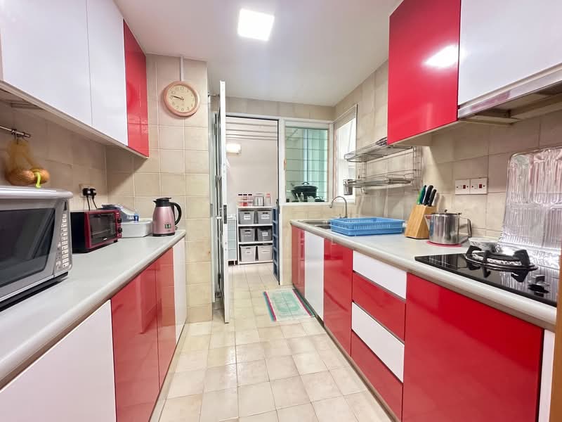 The Dew, 30 Bukit Batok St 21, 3 Bedrooms, 1,206 sqft, Executive Condominium For Sale, by Daniel Lin, 500131530 - Kitchen - PropertyGuru.com.sg