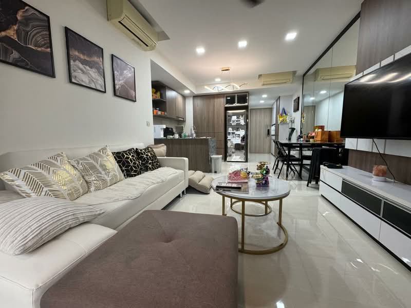 Sol Acres, 16 Choa Chu Kang Grove, 2 Bedrooms, 710 sqft, Executive Condominium For Rent, by Darren Khew, 500131539 - Living Room - PropertyGuru.com.sg