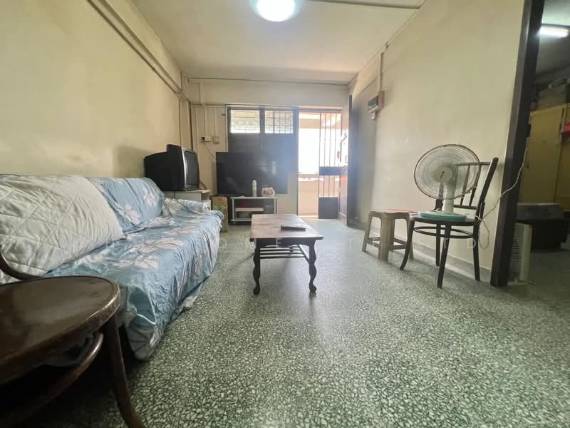 8 Empress Road, 8 Empress Road, 2 Bedrooms, 700 sqft, HDB Flat For Sale, by DICKSON PANG, 500131552 - Living Room - PropertyGuru.com.sg
