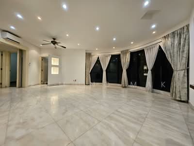 For Rent - Montrosa