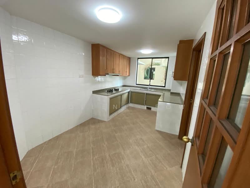 Pinevale, 6 Tampines Street 73, 3 Bedrooms, 1,388 sqft, Condominium For Rent, by Jollene Leow, 500131559 - Kitchen - PropertyGuru.com.sg