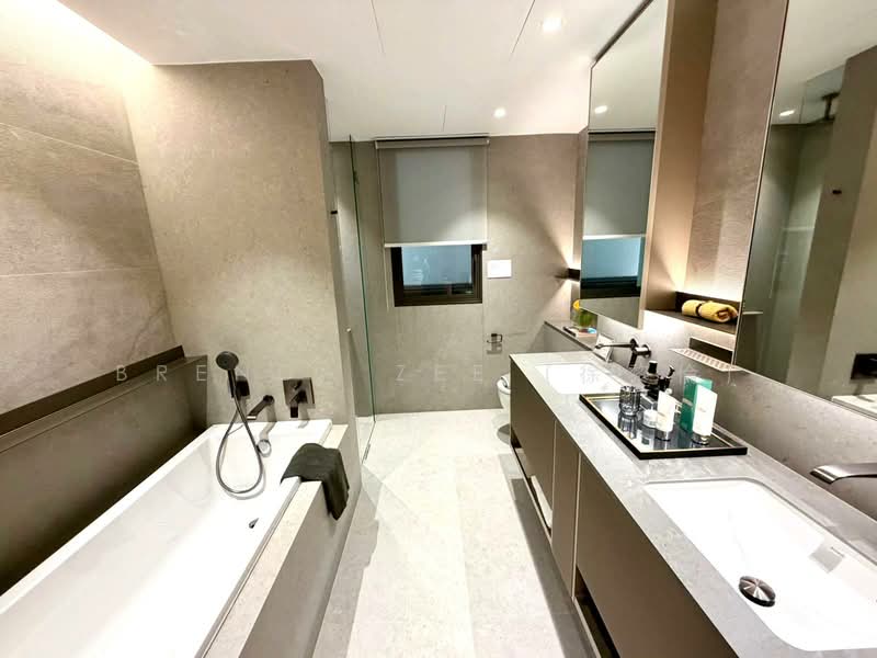 Zyon Grand, 3 Kim Seng Road, 4 Bedrooms, 1,421 sqft, Condominium For Sale, by Brenda Zee (徐黎倫), 500131572 - Bathroom - PropertyGuru.com.sg
