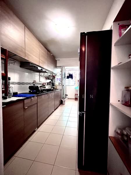93B Telok Blangah Street 31, 93B Telok Blangah Street 31, 3 Bedrooms, 1,001 sqft, HDB Flat For Sale, by Ken Chen, 500131573 - Kitchen - PropertyGuru.com.sg