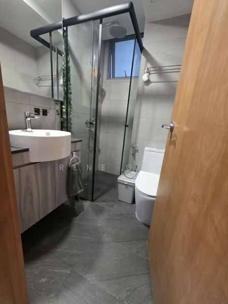Tanamera Crest, 6 Pari Dedap Walk, 3 Bedrooms, 1,163 sqft, Condominium For Sale, by Rene Goh, 500131578 - Bathroom - PropertyGuru.com.sg
