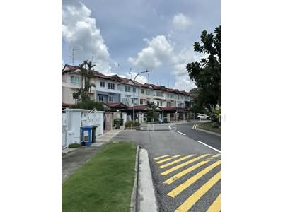 For Sale - The Springside Original FH 3sty Terrace House @ District 26