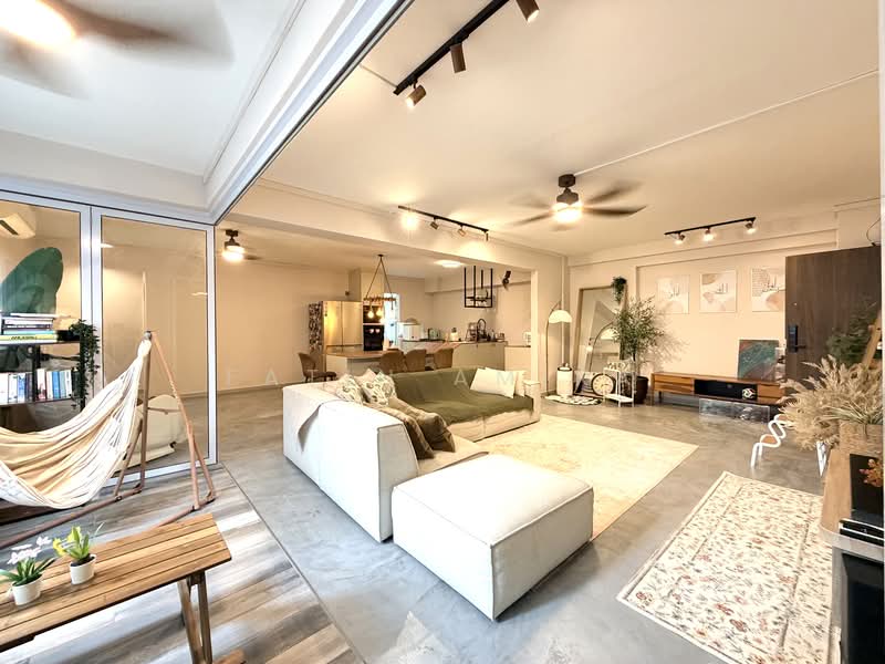 786D Woodlands Drive 60, 786D Woodlands Drive 60, 3 Bedrooms, 1,313 sqft, HDB Flat For Sale, by Fatin Amira, 500131587 - Living Room - PropertyGuru.com.sg