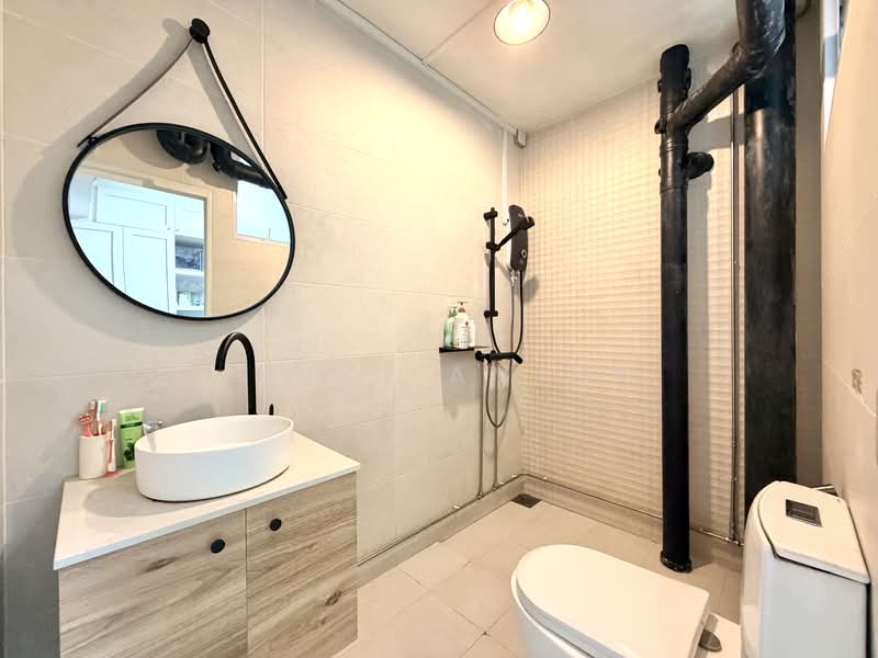786D Woodlands Drive 60, 786D Woodlands Drive 60, 3 Bedrooms, 1,313 sqft, HDB Flat For Sale, by Fatin Amira, 500131587 - Bathroom - PropertyGuru.com.sg