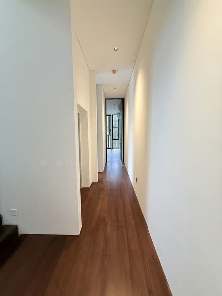 Last Unit! The Harbour Residences | Brand New Freehold, , 5 Bedrooms, 8,030 sqft, Corner Terrace For Sale, by Gabriel Lau, 500131600 - Corridor - PropertyGuru.com.sg
