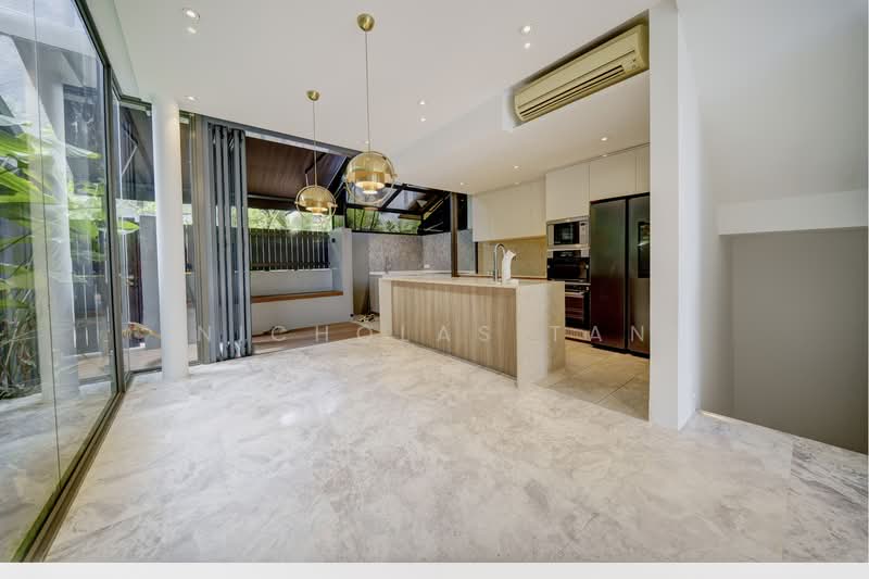 Watten Residences, 22D Watten Rise, 4 Bedrooms, 4,822 sqft, Cluster House For Sale, by Nicholas Tan, 500131615 - Kitchen - PropertyGuru.com.sg