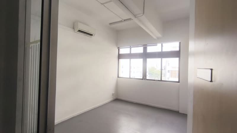 Halcyon 1, 39A Jalan Pemimpin, 963 sqft, Light Industrial (B1) For Rent, by Irwin Kao, 500131622 - Interior - CommercialGuru.com.sg