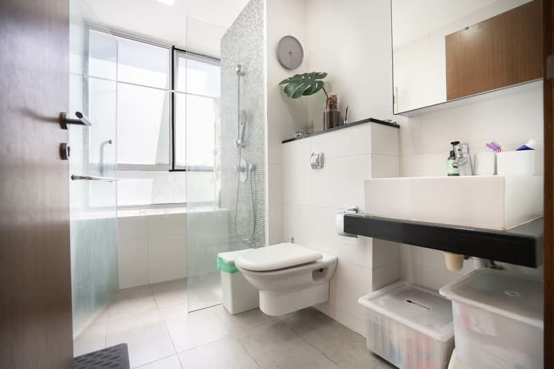 The Lucent, 101 Lorong N Telok Kurau, 2 Bedrooms, 904 sqft, Condominium For Sale, by Bernard Tay, 500131668 - Bathroom - PropertyGuru.com.sg
