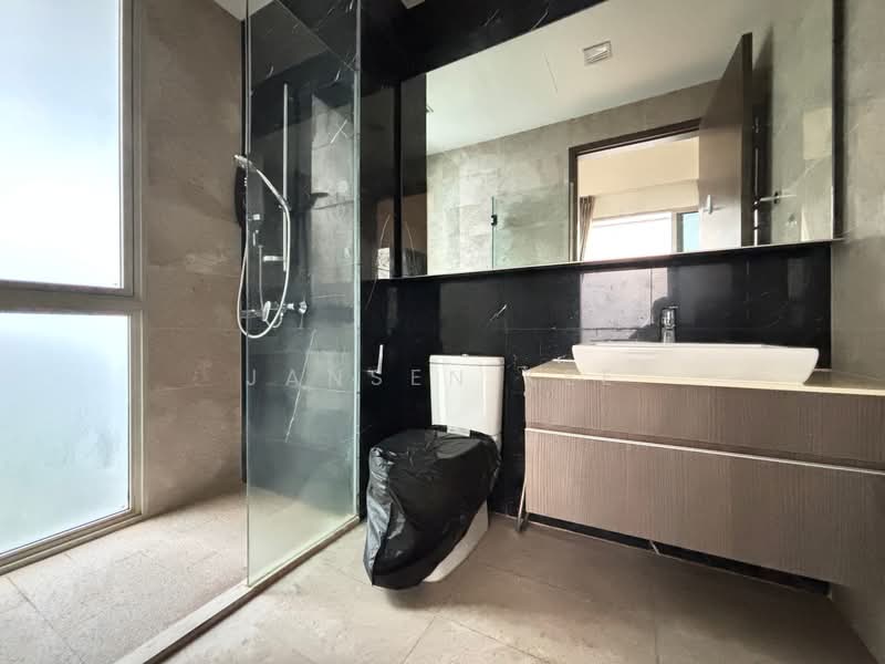 eCO, 261 Bedok South Avenue 3, 5 Bedrooms, 3,563 sqft, Condominium For Sale, by Jansen Kee, 500131670 - Bathroom - PropertyGuru.com.sg