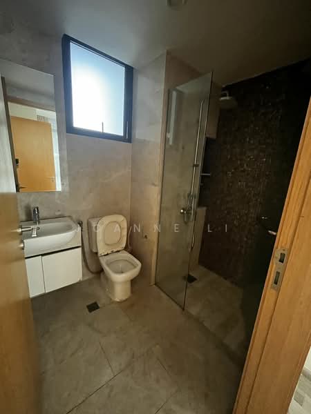 La Fiesta, 74 Sengkang Square, 3 Bedrooms, 840 sqft, Condominium For Sale, by Joanne Li, 500131686 - Bathroom - PropertyGuru.com.sg