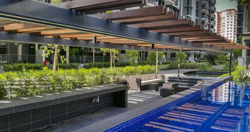 La Fiesta, Sengkang Square, 3 Bedrooms, 1,001 sqft, Condominium For Rent, by Edwin Lee, 500131717 - Exterior - PropertyGuru.com.sg