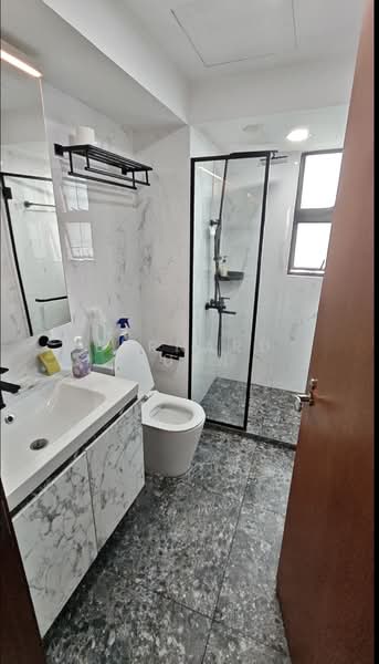 Woodsvale, 1 Woodlands Drive 72, 3 Bedrooms, 1,356 sqft, Condominium For Sale, by Bernard Suen, 500131728 - Bathroom - PropertyGuru.com.sg