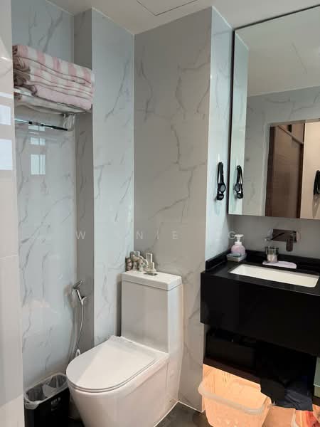 Hillview Green, 73 Hume Avenue, 3 Bedrooms, 1,270 sqft, Condominium For Sale, by Winnie Ng, 500131739 - Bathroom - PropertyGuru.com.sg