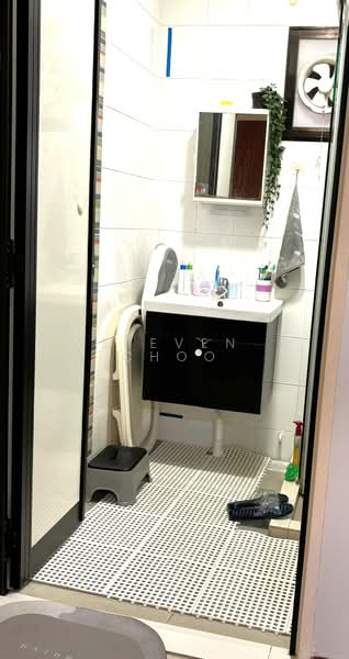 548A Segar Road, 548A Segar Road, Room Rental, 120 sqft, HDB Flat For Rent, by Steven Choo, 500131745 - Bathroom - PropertyGuru.com.sg