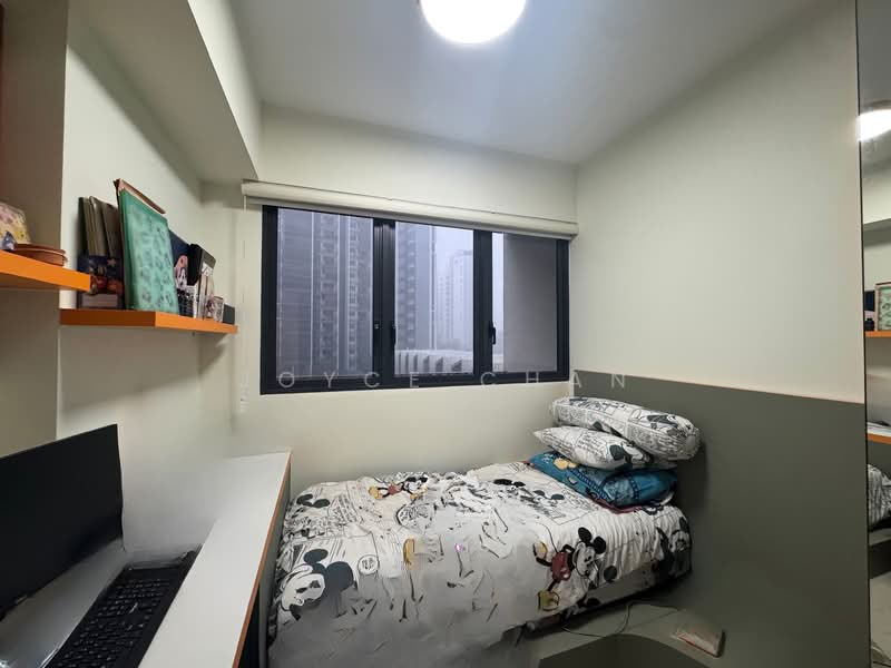 Riverfront Residences, 41 Hougang Avenue 7, 2 Bedrooms, 721 sqft, Condominium For Sale, by Joyce Chan, 500131746 - Bedroom - PropertyGuru.com.sg