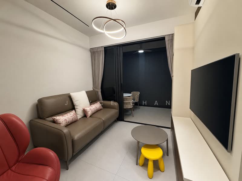 Riverfront Residences, 41 Hougang Avenue 7, 2 Bedrooms, 721 sqft, Condominium For Sale, by Joyce Chan, 500131746 - Living Room - PropertyGuru.com.sg
