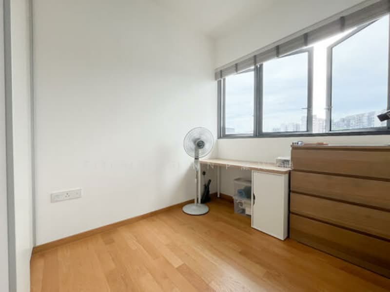 The Gazania, 5 How Sun Drive, 2 Bedrooms, 635 sqft, Condominium For Sale, by Lim Xin Ping, 500131757 - Bedroom - PropertyGuru.com.sg