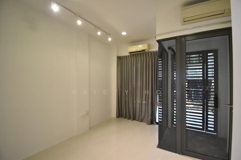 A rare Opportunity to establish your business in the Tong Bahru Estate, , 700 sqft, Shop / Shophouse For Rent, by Kristy Ho, 500131760 - CommercialGuru.com.sg