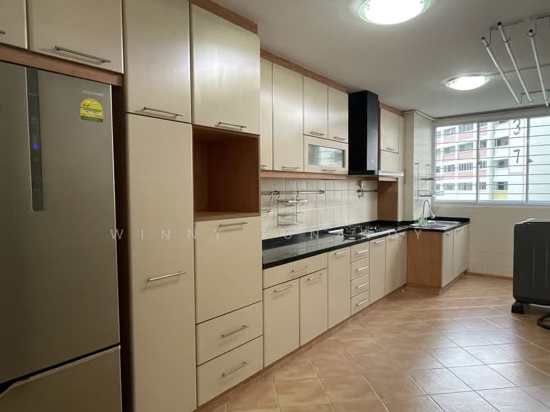 138 Simei Street 1, 138 Simei Street 1, 3 Bedrooms, 1,313 sqft, HDB Flat For Rent, by Winny Tunardy, 500131767 - Kitchen - PropertyGuru.com.sg