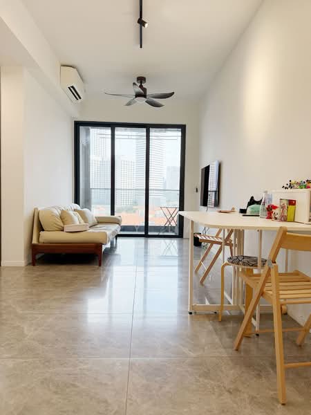 The M, 36 Middle Road, 2 Bedrooms, 743 sqft, Condominium For Rent, by Joy Lai, 500131769 - Living Room - PropertyGuru.com.sg
