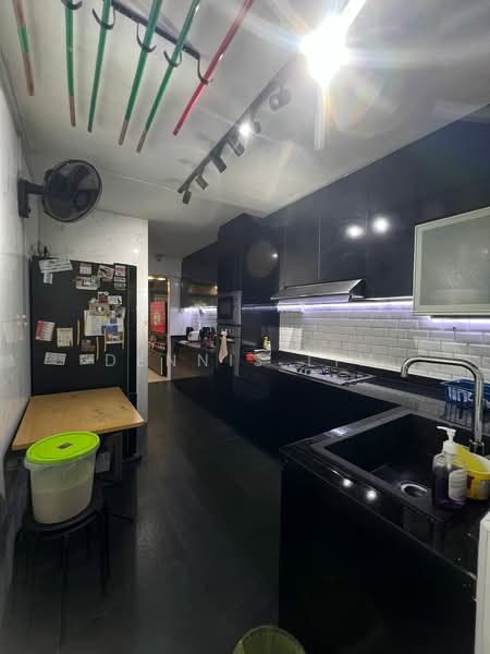 435 Yishun Avenue 6, 435 Yishun Avenue 6, 3 Bedrooms, 904 sqft, HDB Flat For Sale, by Dennis Lim, 500131774 - Kitchen - PropertyGuru.com.sg