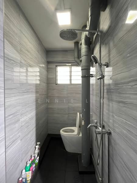 435 Yishun Avenue 6, 435 Yishun Avenue 6, 3 Bedrooms, 904 sqft, HDB Flat For Sale, by Dennis Lim, 500131774 - Bathroom - PropertyGuru.com.sg
