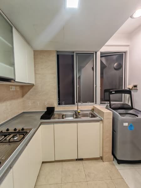The Lakeshore, 31 Jurong West Street 41, Room Rental, 100 sqft, Condominium For Rent, by Steve Voon, 500131777 - Kitchen - PropertyGuru.com.sg