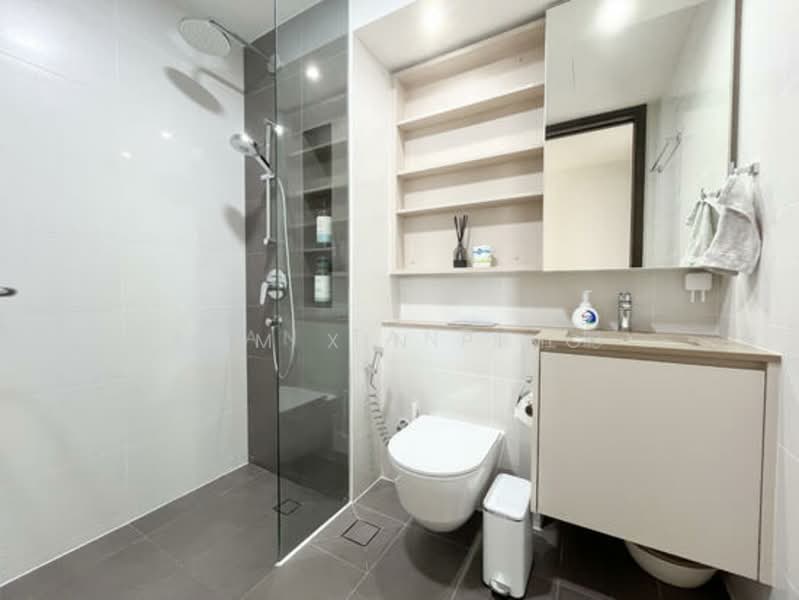 FREEHOLD @ LEASEHOLD PRICE! WALKING DIST TO MRT! CHEAP, , 2 Bedrooms, 635 sqft, Condominium For Sale, by Lim Xin Ping, 500131783 - PropertyGuru.com.sg