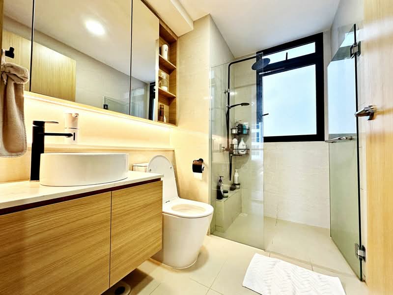 Twin Waterfalls, 104 Punggol Walk, 3 Bedrooms, 915 sqft, Executive Condominium For Rent, by Dave Choy, 500131808 - Bathroom - PropertyGuru.com.sg