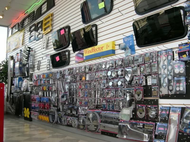Bukit Batok Ground Floor 2200sqft B1 Industrial Space, Suit Car Accessories / Audio Light Manufacturing Call 96858829, 2,230 sqft, Light Industrial (B1) For Rent, by RONN, 500131809 - CommercialGuru.com.sg