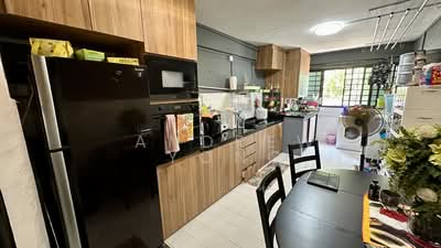 For Sale - 559 Ang Mo Kio Avenue 10