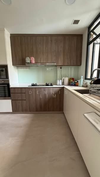 Carissa Park Condo, 2 Flora Drive, 3 Bedrooms, 1,238 sqft, Condominium For Sale, by Dennis Lim, 500131826 - Kitchen - PropertyGuru.com.sg