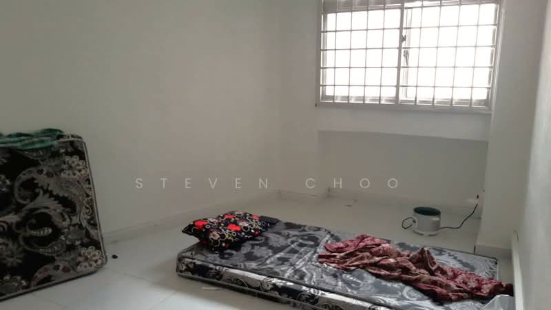 362 Tampines Street 34, 362 Tampines Street 34, Room Rental, 120 sqft, HDB Flat For Rent, by Steven Choo, 500131830 - Bedroom - PropertyGuru.com.sg