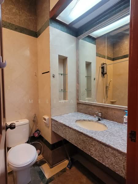Symphony Heights, 41 Hume Avenue, 2 Bedrooms, 958 sqft, Condominium For Sale, by Melina Yap, 500131841 - Bathroom - PropertyGuru.com.sg