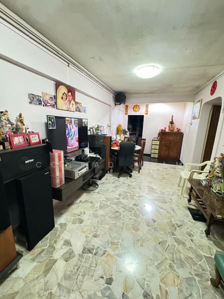 545 Bedok North Street 3, 545 Bedok North Street 3, 2 Bedrooms, 732 sqft, HDB Flat For Sale, by Conrad Tham, 500131842 - Living Room - PropertyGuru.com.sg