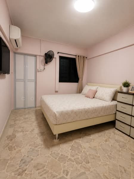 545 Bedok North Street 3, 545 Bedok North Street 3, 2 Bedrooms, 732 sqft, HDB Flat For Sale, by Conrad Tham, 500131842 - Bedroom - PropertyGuru.com.sg